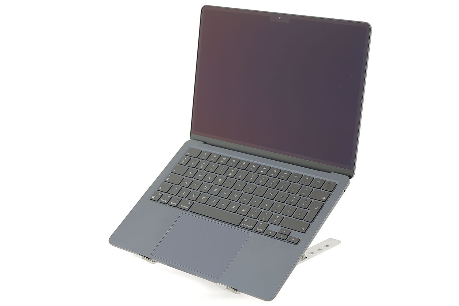 Apple MacBook Air 13″ 2022, M2 8 Cores, 16 GB, 8 core GPU 256 GB Midnight - Като нов