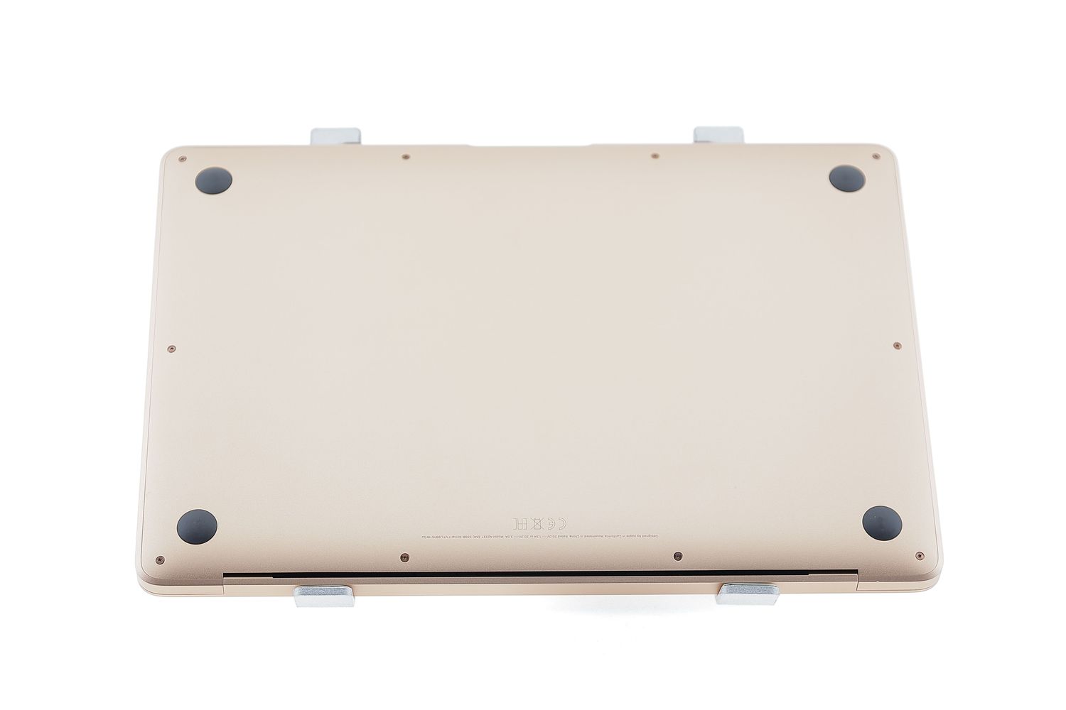 Apple MacBook Air 13″ 2020, M1 8 Cores, 8 GB, 7 core GPU 256 GB Gold