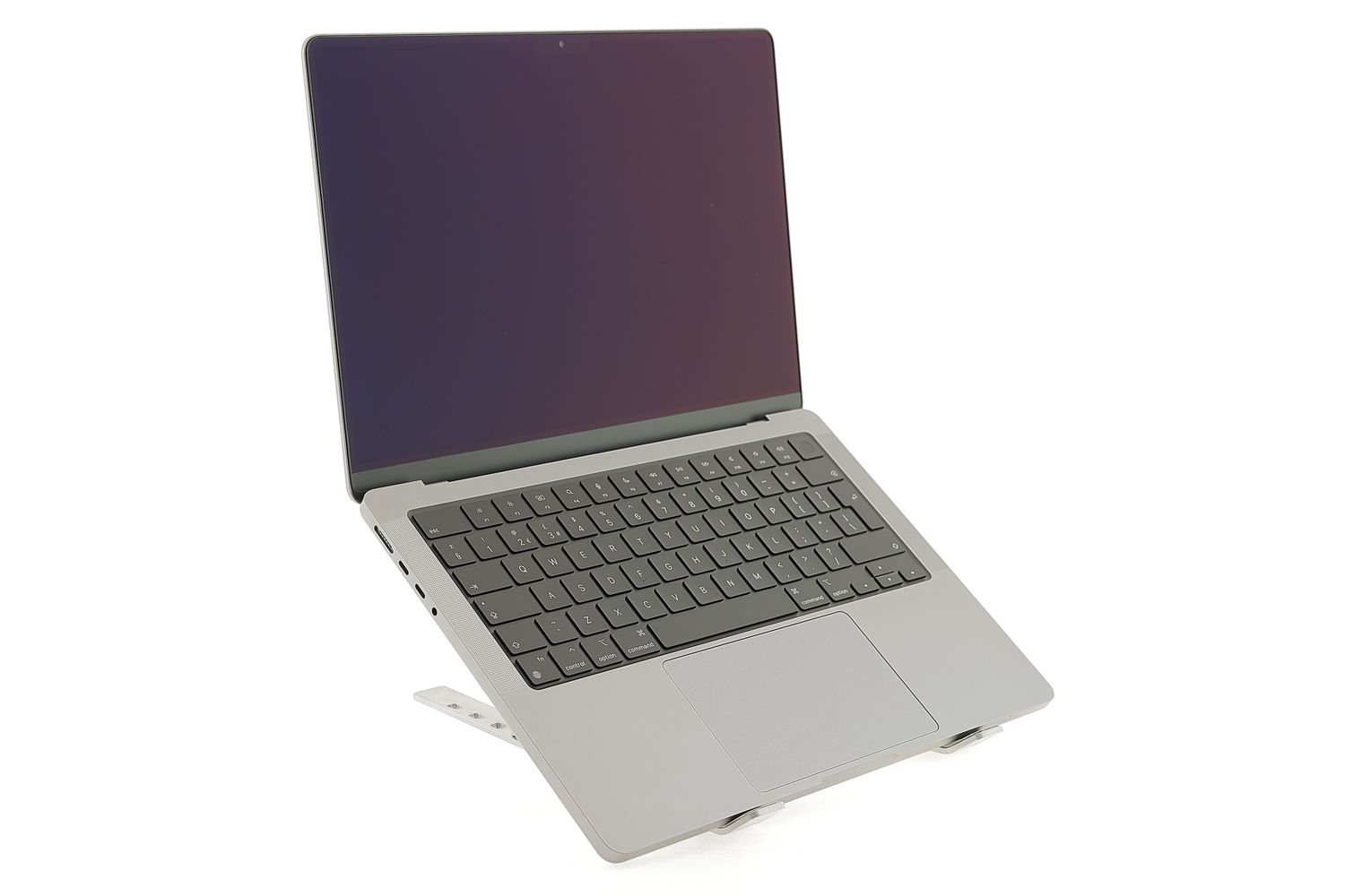 Apple MacBook Pro 14″ 2021, M1 Pro 8 Cores, 16 GB, 14 core GPU 512 GB Silver - Újszerű