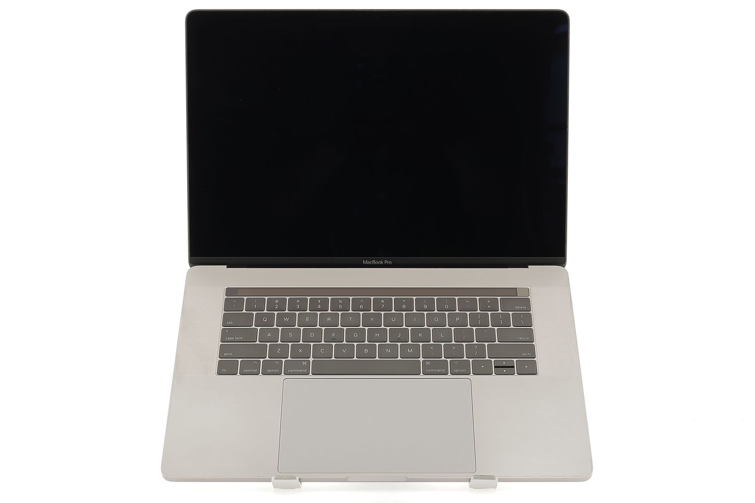 Apple MacBook Pro 15″ Touch Bar 2017, i7 2.9 GHz, 16 GB, AMD Radeon Pro 560 512 GB Space Gray - Много добро