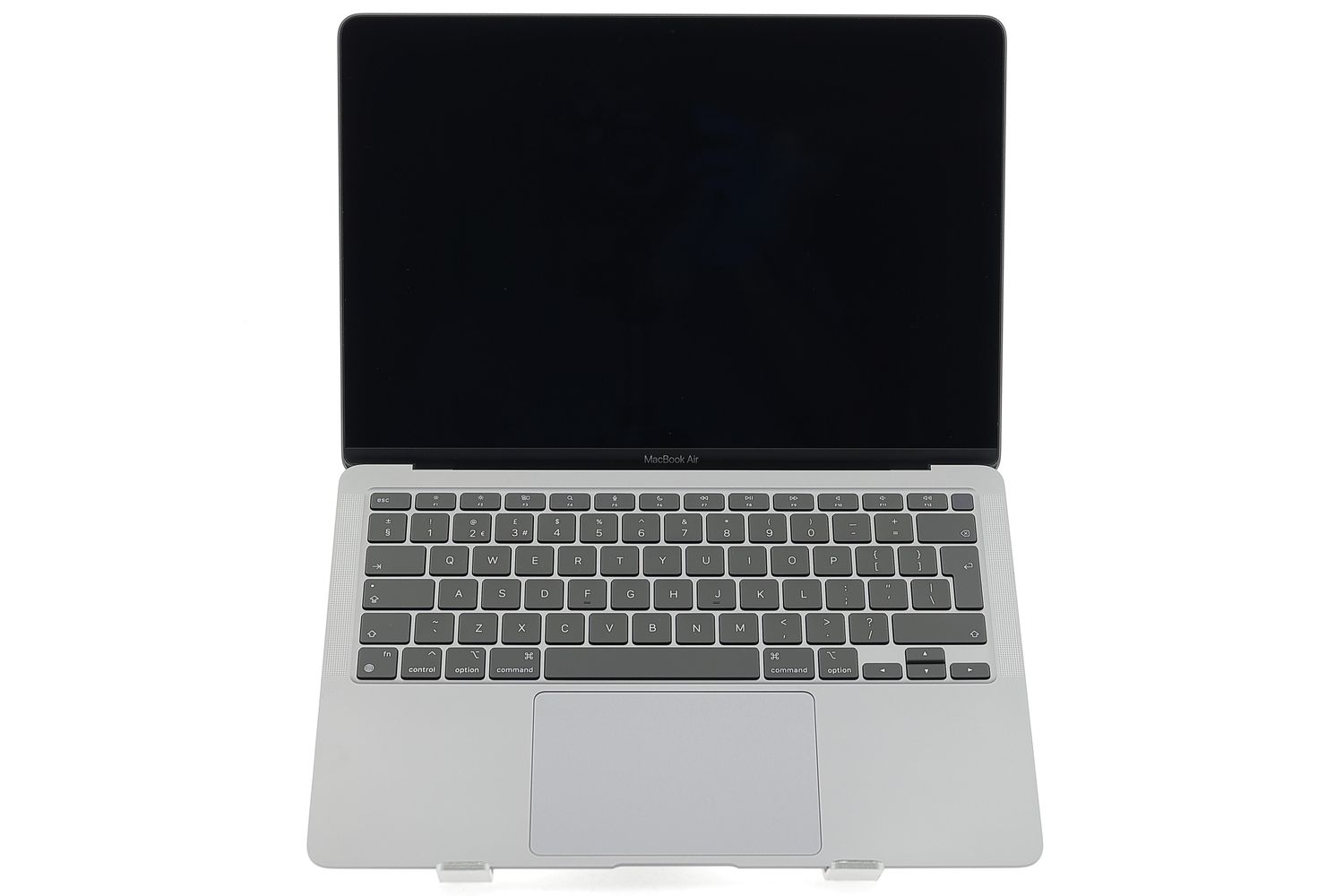 Apple MacBook Air 13″ 2020, i3 1.1 GHz, 8 GB, Intel Iris Plus 256 GB Space Gray - Като нов