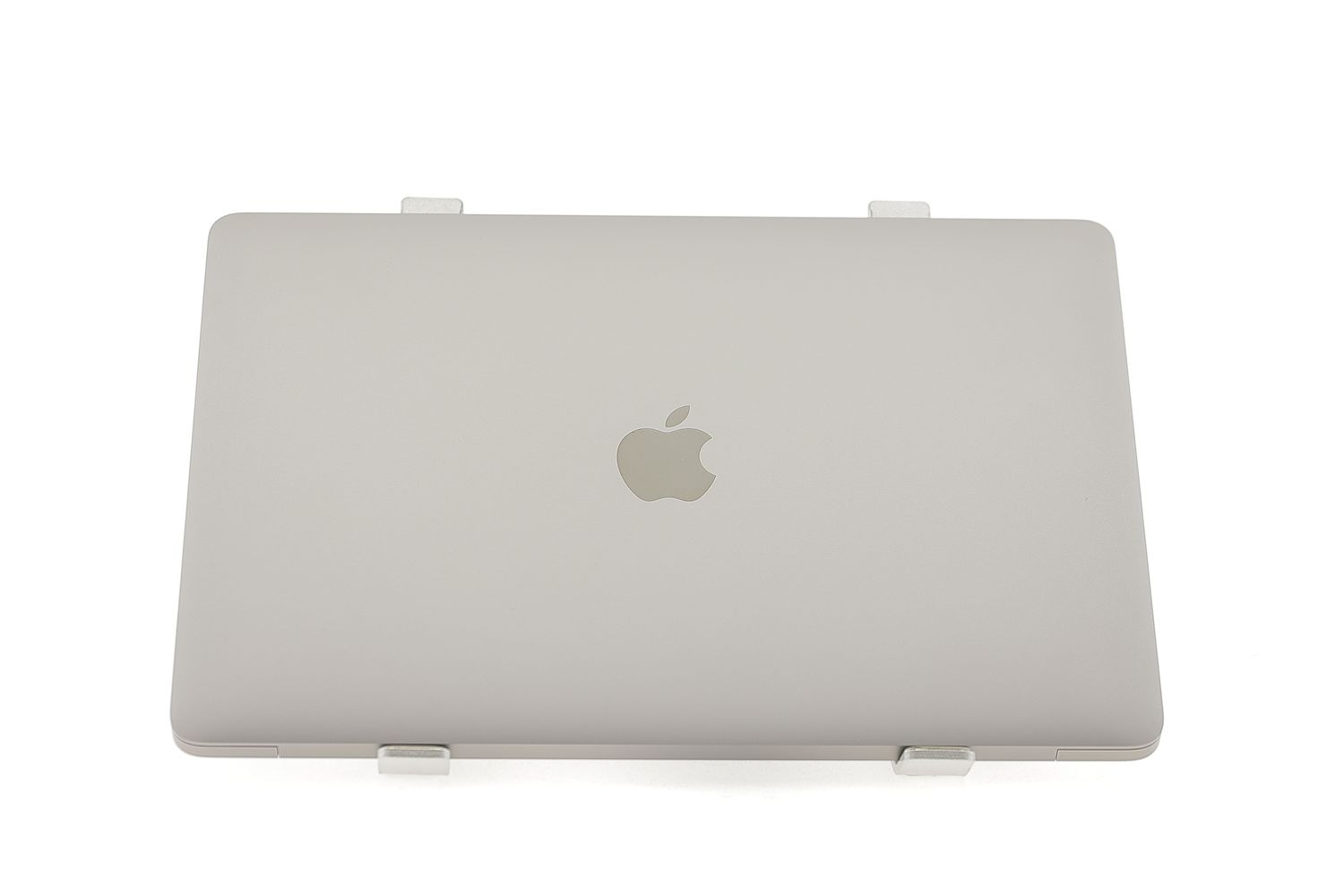 Apple MacBook Air 13″ 2020, M1 8 Cores, 8 GB, 7 core GPU 256 GB Space Gray - Като нов