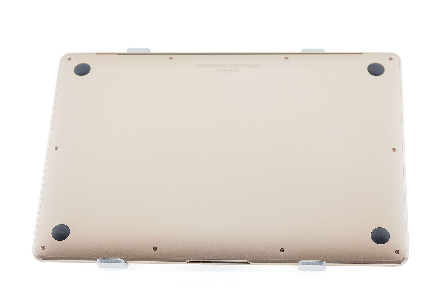 Apple MacBook Air 13″ 2020, M1 8 Cores, 8 GB, 7 core GPU 256 GB Gold - Bun