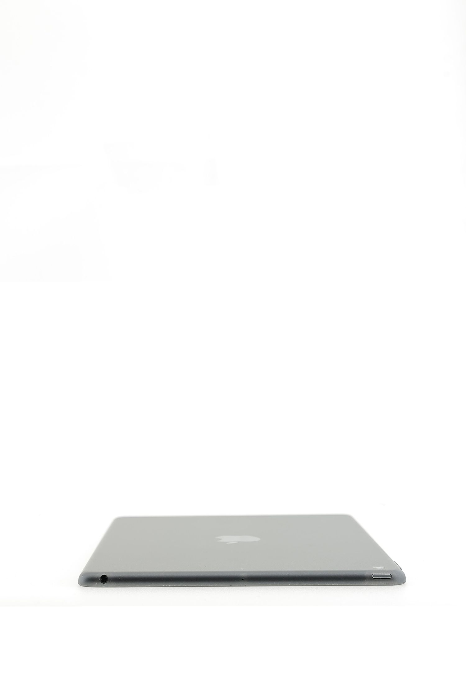 Apple iPad 10.2” (2021) 9th Gen Wifi 64 GB Space Gray - Bun