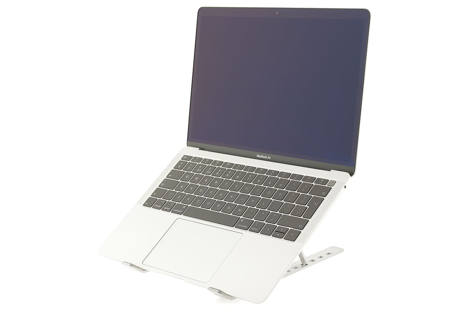 Apple MacBook Air 13″ 2018, i5 1.6 GHz, 8 GB, Intel UHD Graphics 617 128 GB Silver - Excelent