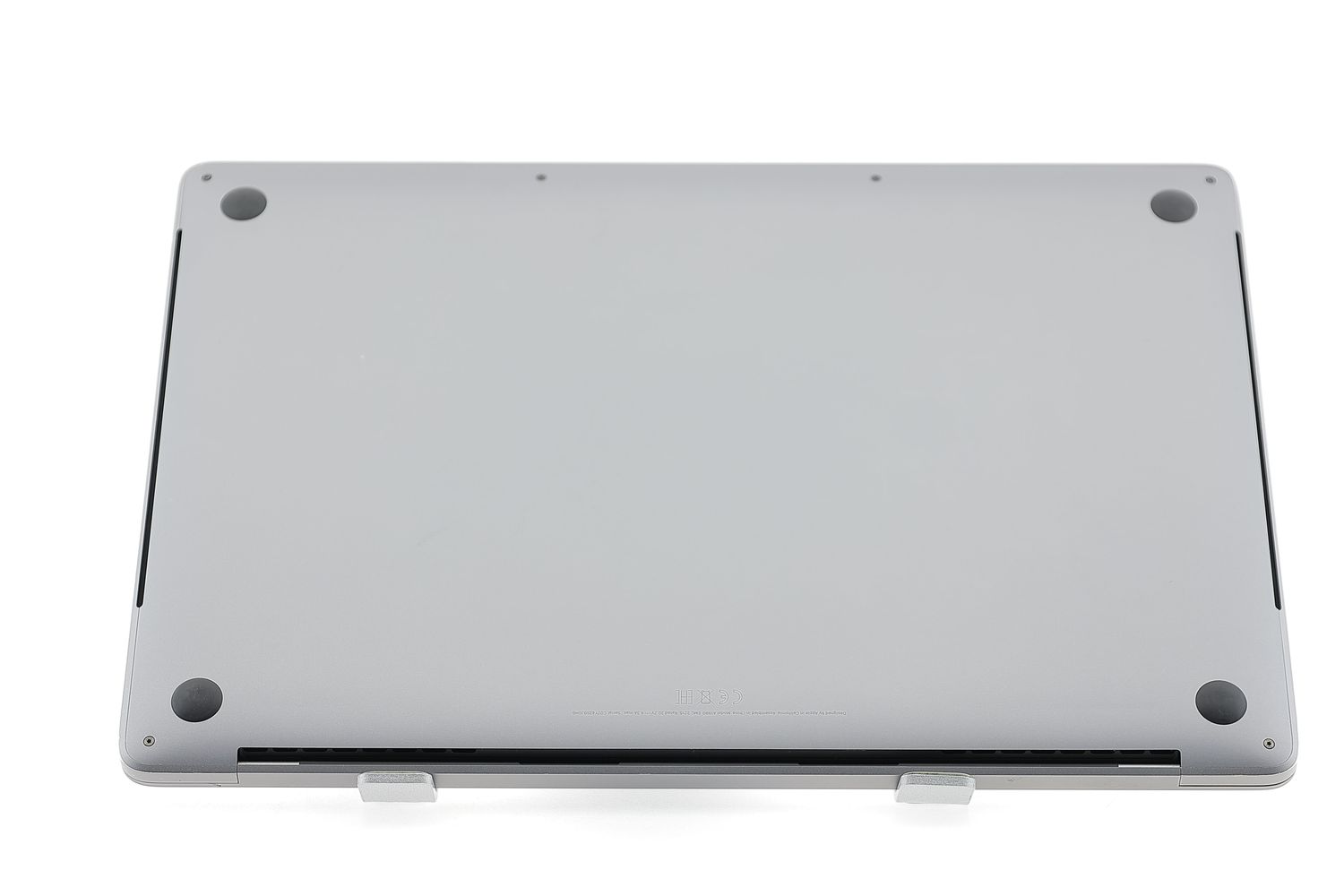 Apple MacBook Pro 15″ Touch Bar 2018, i9 2.9 GHz, 32 GB, AMD Radeon Pro 555X 1 TB Space Gray - Bun