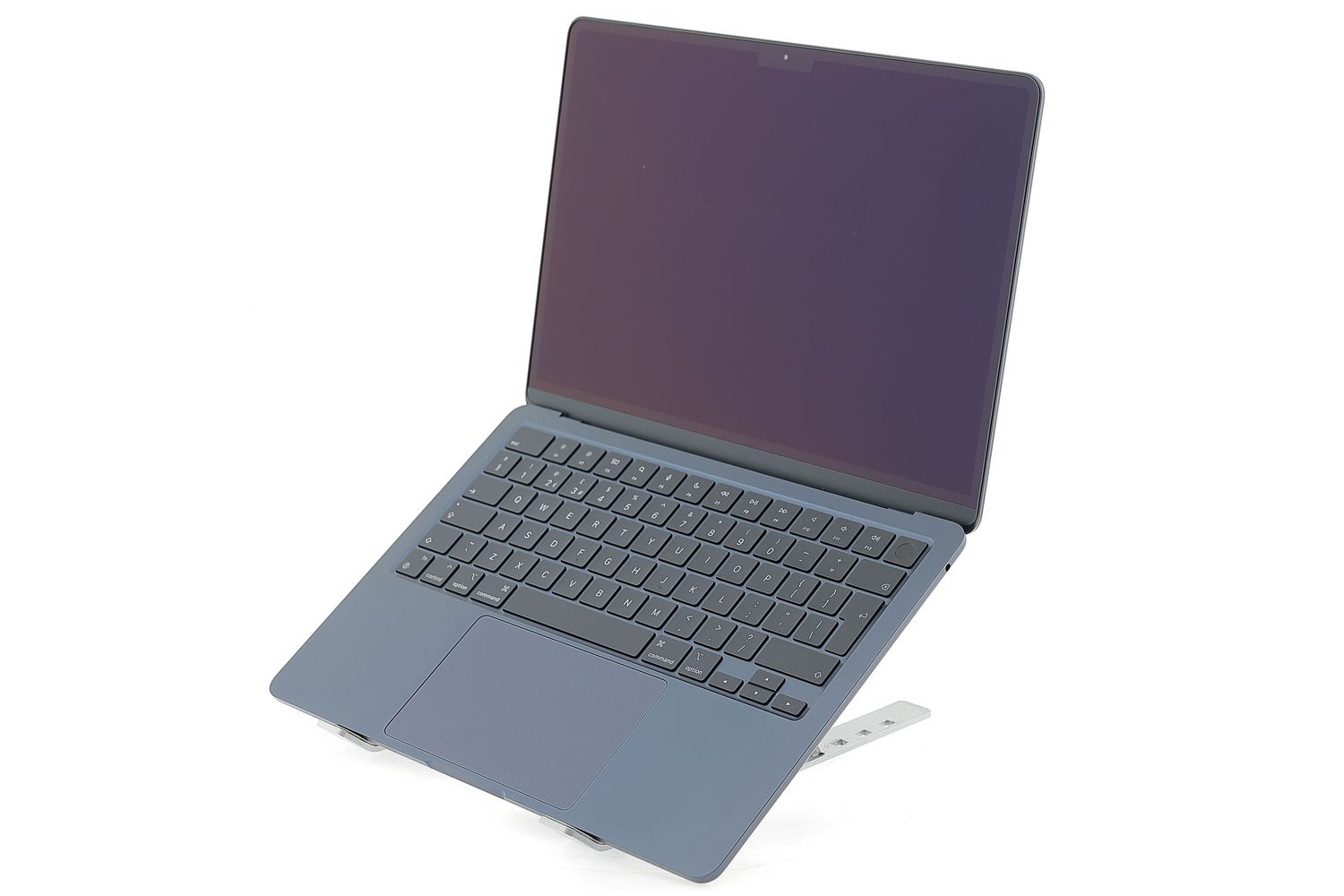 Apple MacBook Air 13″ 2024, M3 8 Cores, 8 GB, 10 core GPU 256 GB Midnight - Като нов
