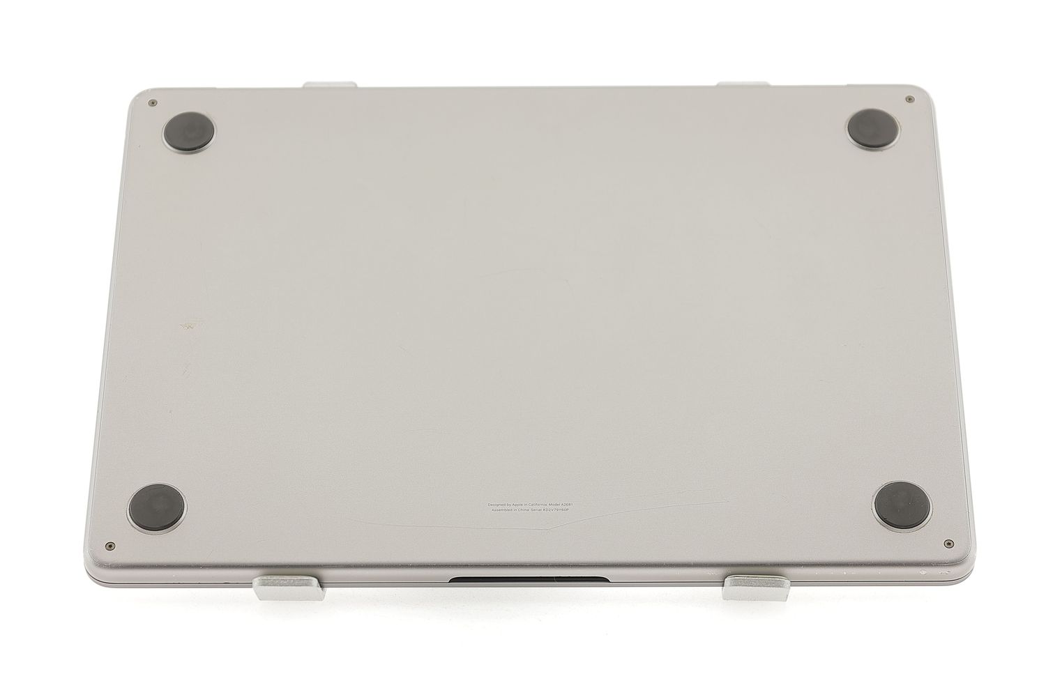 Apple MacBook Air 13″ 2022, M2 8 Cores, 8 GB, 8 core GPU 256 GB Space Gray - Много добро