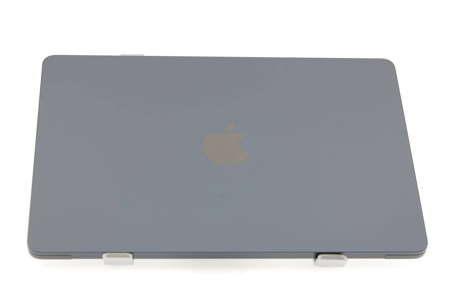 Apple MacBook Air 13″ 2022, M2 8 Cores, 8 GB, 8 core GPU 256 GB Midnight