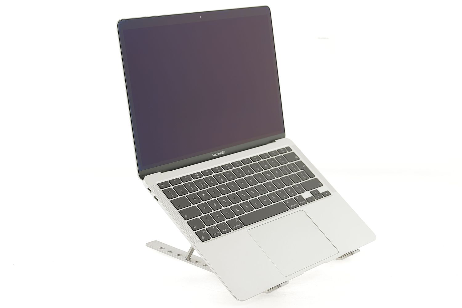 Apple MacBook Air 13″ 2020, M1 8 Cores, 8 GB, 7 core GPU, Silver