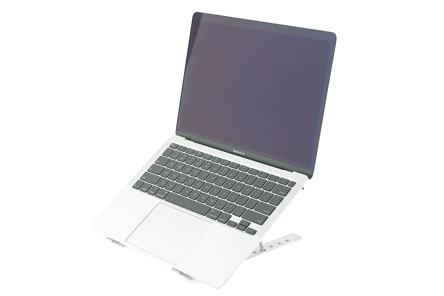 Apple MacBook Air 13″ 2020, i3 1.1 GHz, 8 GB, Intel Iris Plus 256 GB Silver