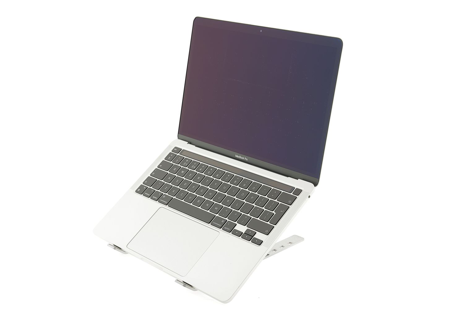 Apple MacBook Pro 13″ 2022, M2 8 Cores, 8 GB, 10 core GPU 256 GB Silver - Много добро