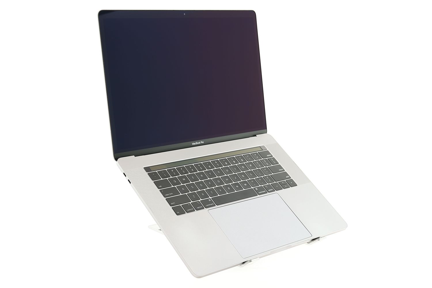 Apple MacBook Pro 15″ Touch Bar 2018, i7 2.6 GHz, 16 GB, AMD