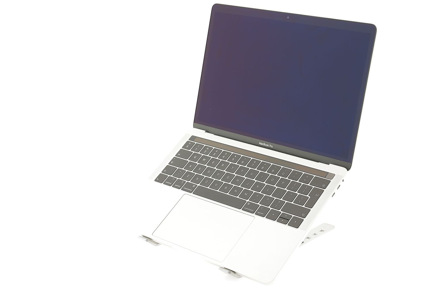 Apple MacBook Pro 13″ Touch Bar 2019, i5 2.4 GHz, 8 GB, Intel Iris Plus Graphics 655 256 GB Silver - Като нов