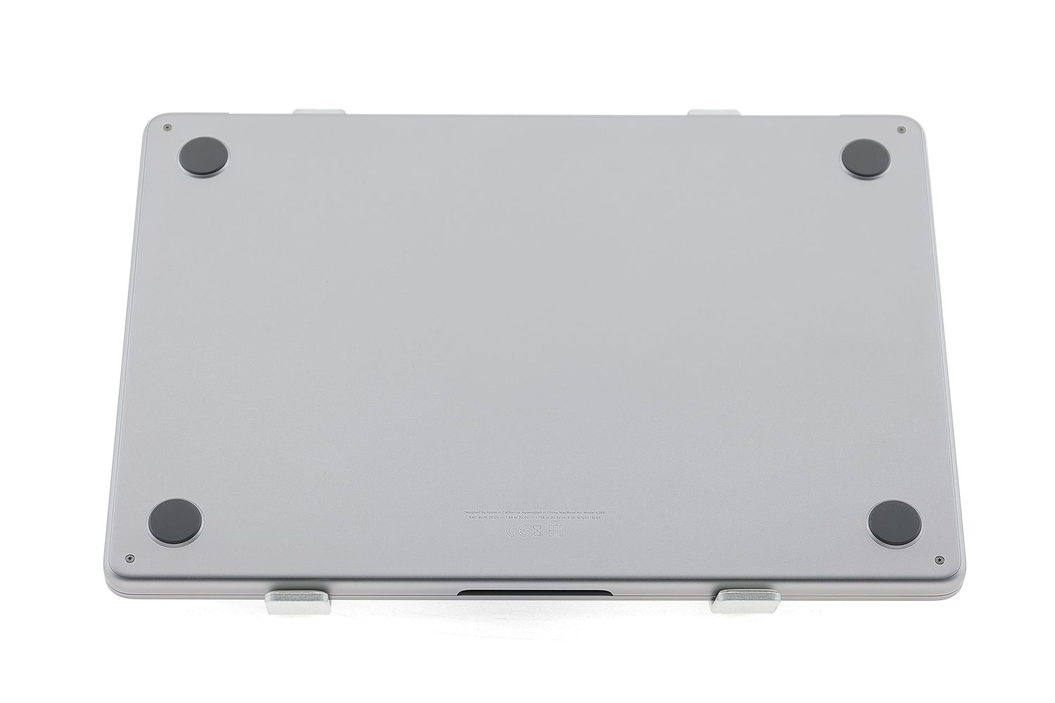 Apple MacBook Air 13″ 2022, M2 8 Cores, 8 GB, 8 core GPU 256 GB Space Gray