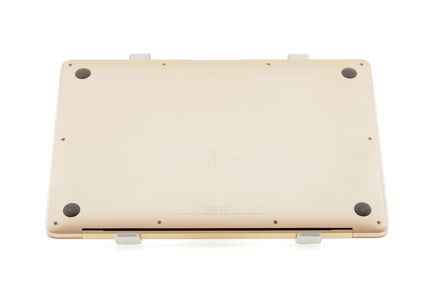 Apple MacBook Air 13″ 2019, i5 1.6 GHz, 8 GB, Intel UHD Graphics 617 256 GB Gold - Много добро