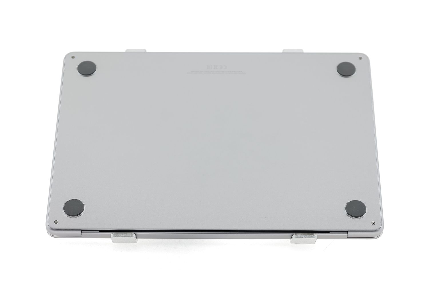 Apple MacBook Air 13″ 2022, M2 8 Cores, 8 GB, 8 core GPU 256 GB Space Gray - Като нов