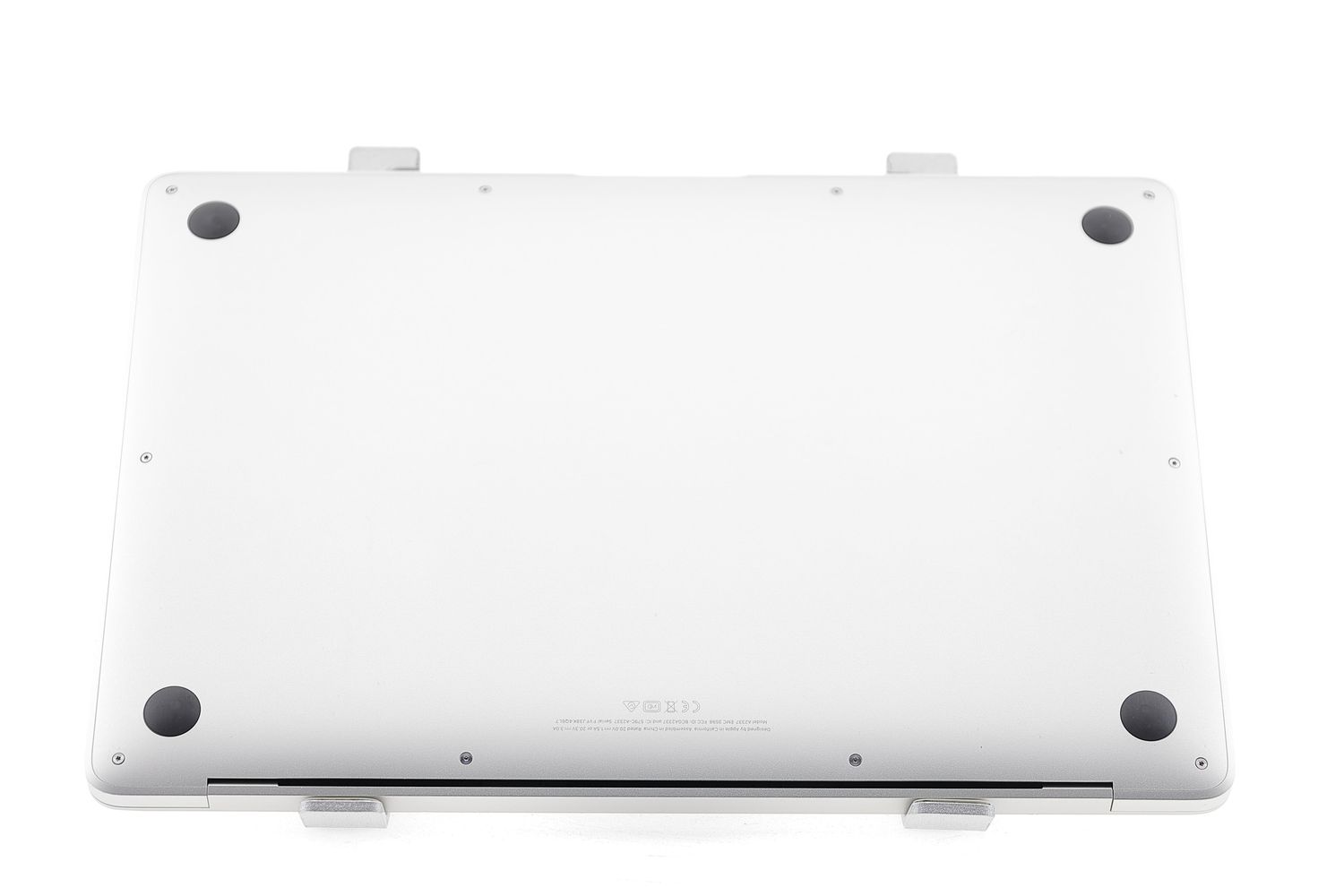 Apple MacBook Air 13″ 2020, M1 8 Cores, 8 GB, 7 core GPU 256 GB Silver - Excelent