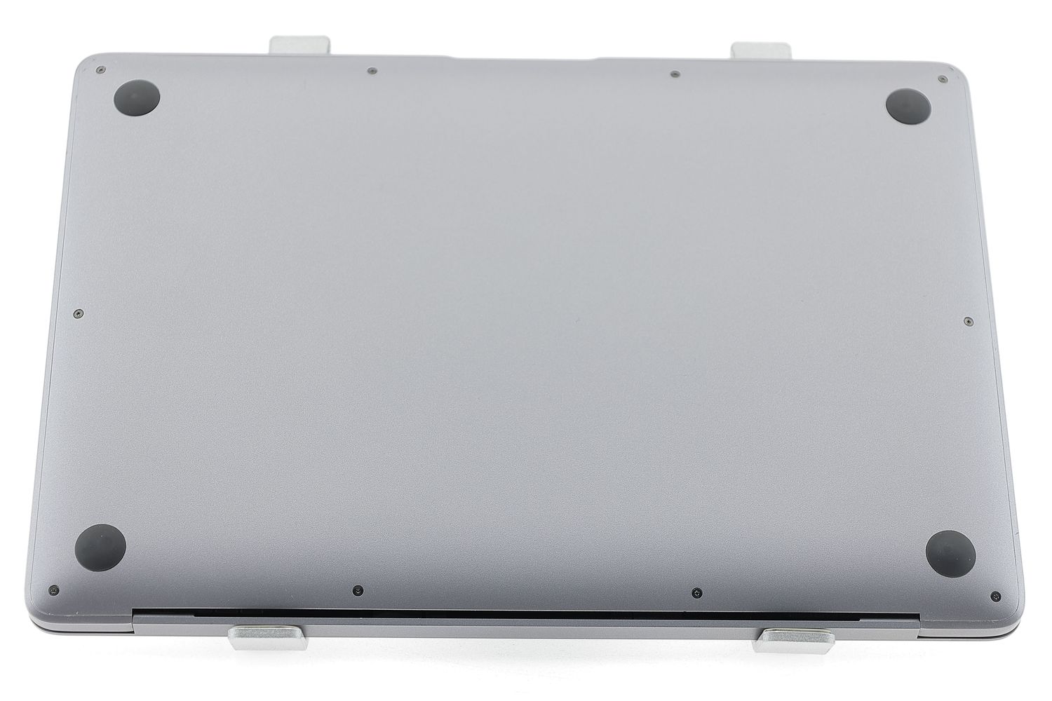 Apple MacBook Air 13″ 2020, i3 1.1 GHz, 8 GB, Intel Iris Plus 256 GB Space Gray - Excelent