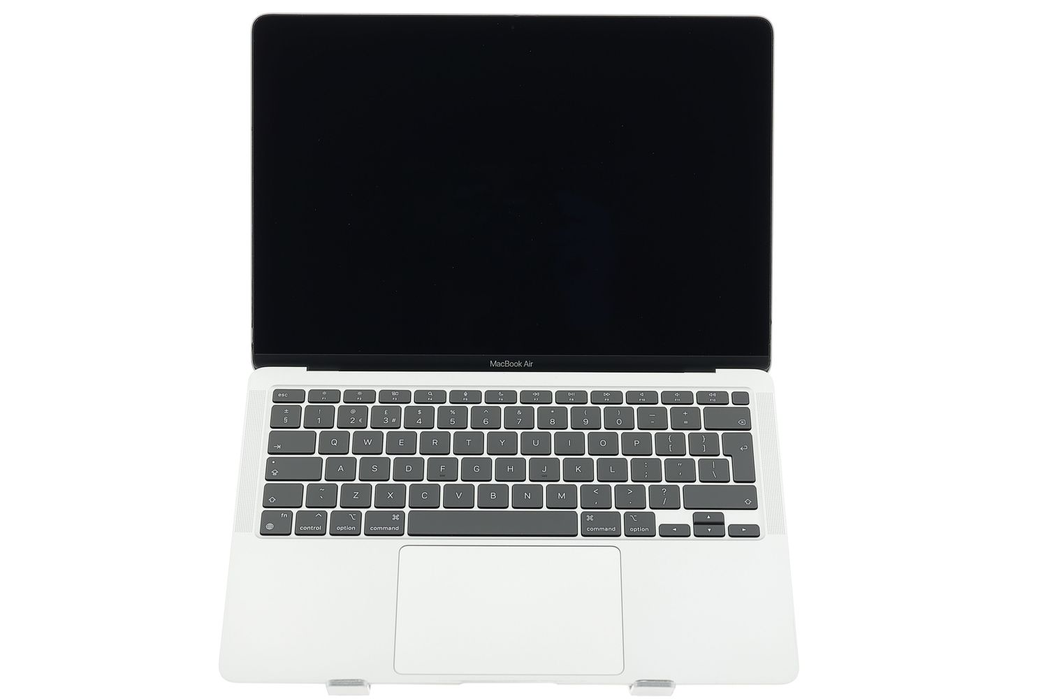 Apple MacBook Air 13″ 2020, i3 1.1 GHz, 8 GB, Intel Iris Plus 256 GB Silver - Kiváló