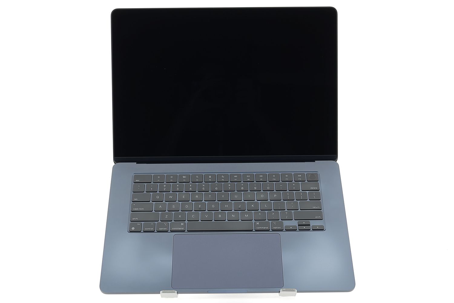 Apple MacBook Air 15″ 2023, M2 8 Cores, 8 GB, 10 core GPU 256 GB Midnight - Foarte bun
