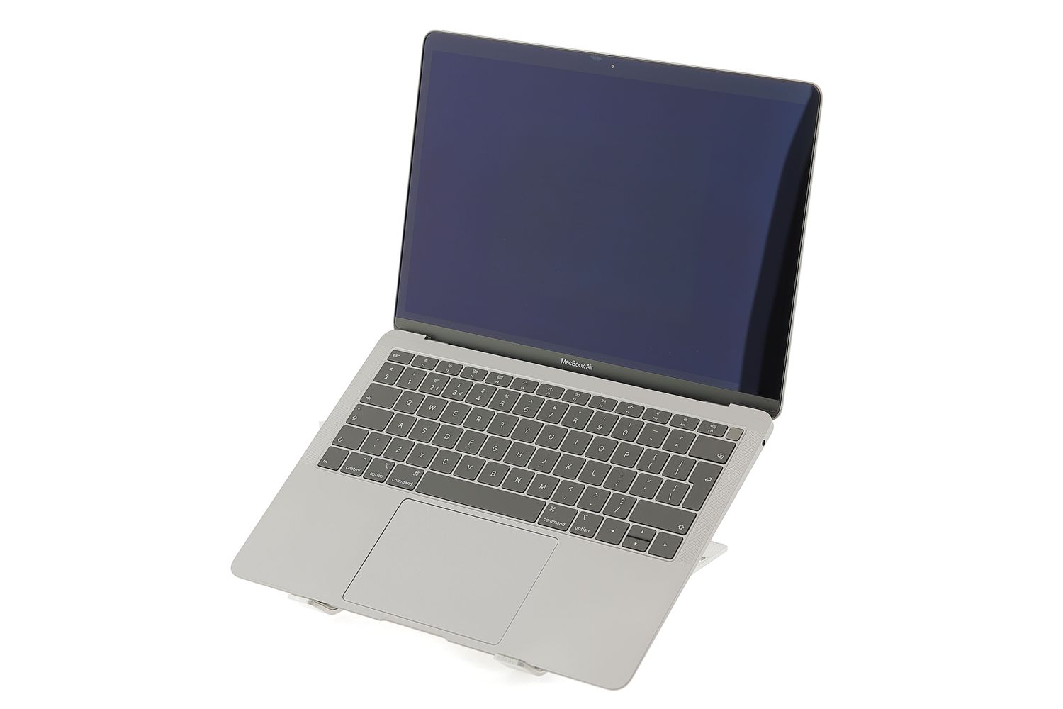 Apple MacBook Air 13″ 2018, i5 1.6 GHz, 8 GB, Intel UHD Graphics 617 256 GB Space Gray - Foarte bun