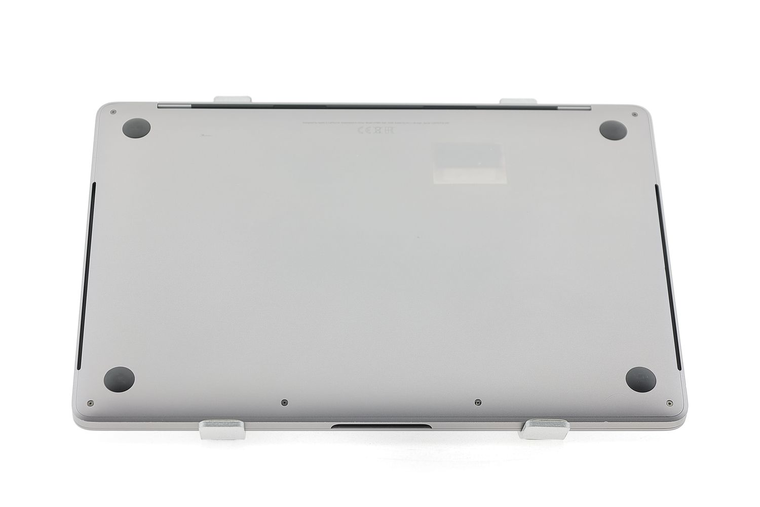 Apple MacBook Pro 13″ Touch Bar 2019, i5 2.4 GHz, 8 GB, Intel Iris Plus Graphics 655 256 GB Space Gray - Kiváló
