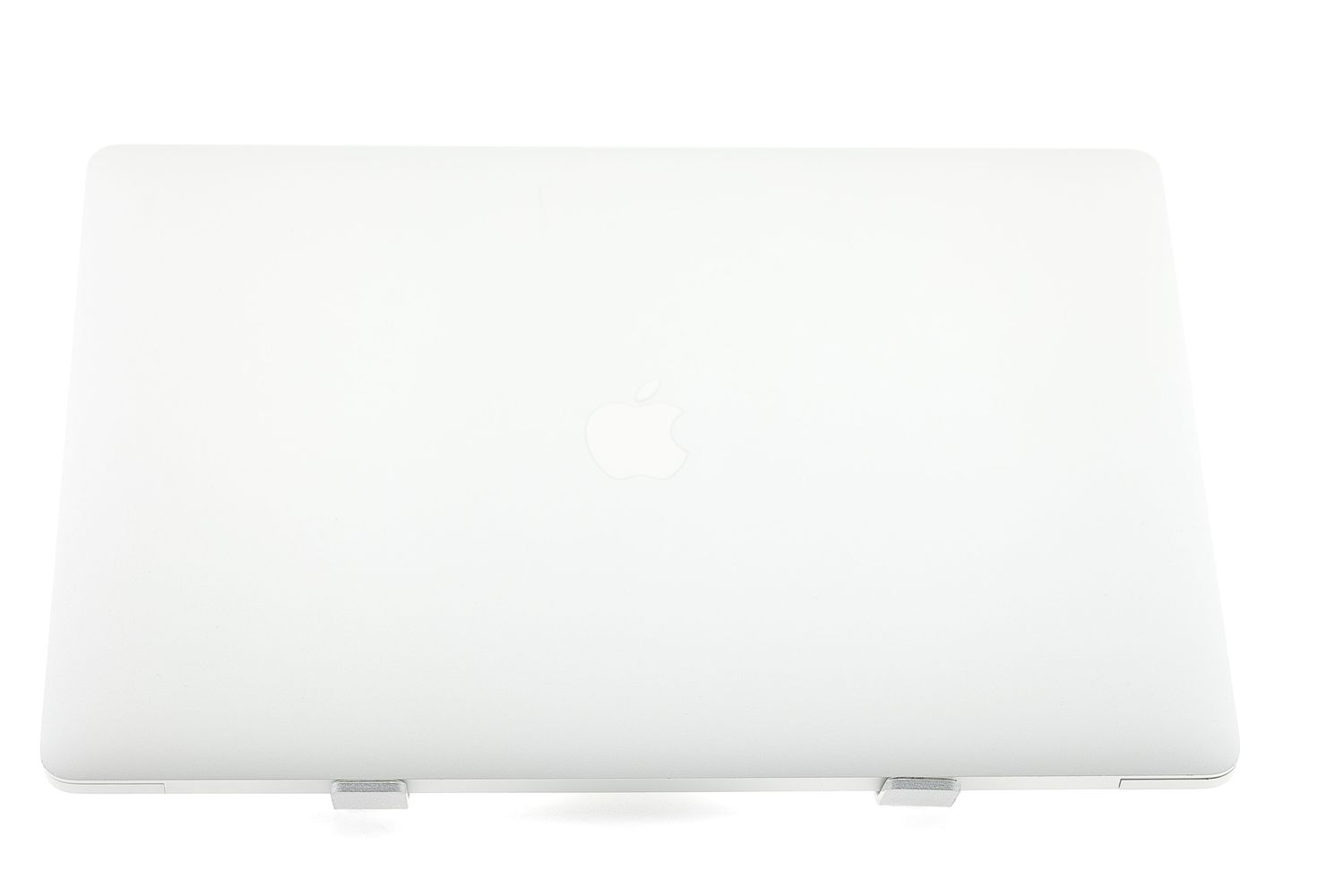 Apple MacBook Pro 15″ Touch Bar 2017, i7 2.8 GHz, 16 GB, AMD Radeon Pro 555 256 GB Silver - Excelent