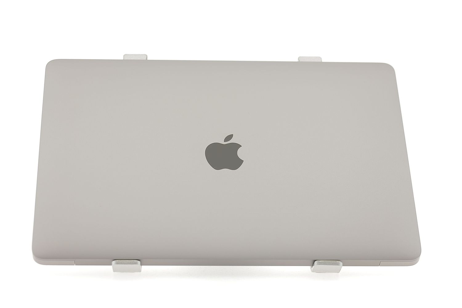 Apple MacBook Air 13″ 2020, M1 8 Cores, 16 GB, 7 core GPU 256 GB Space Gray - Excelent
