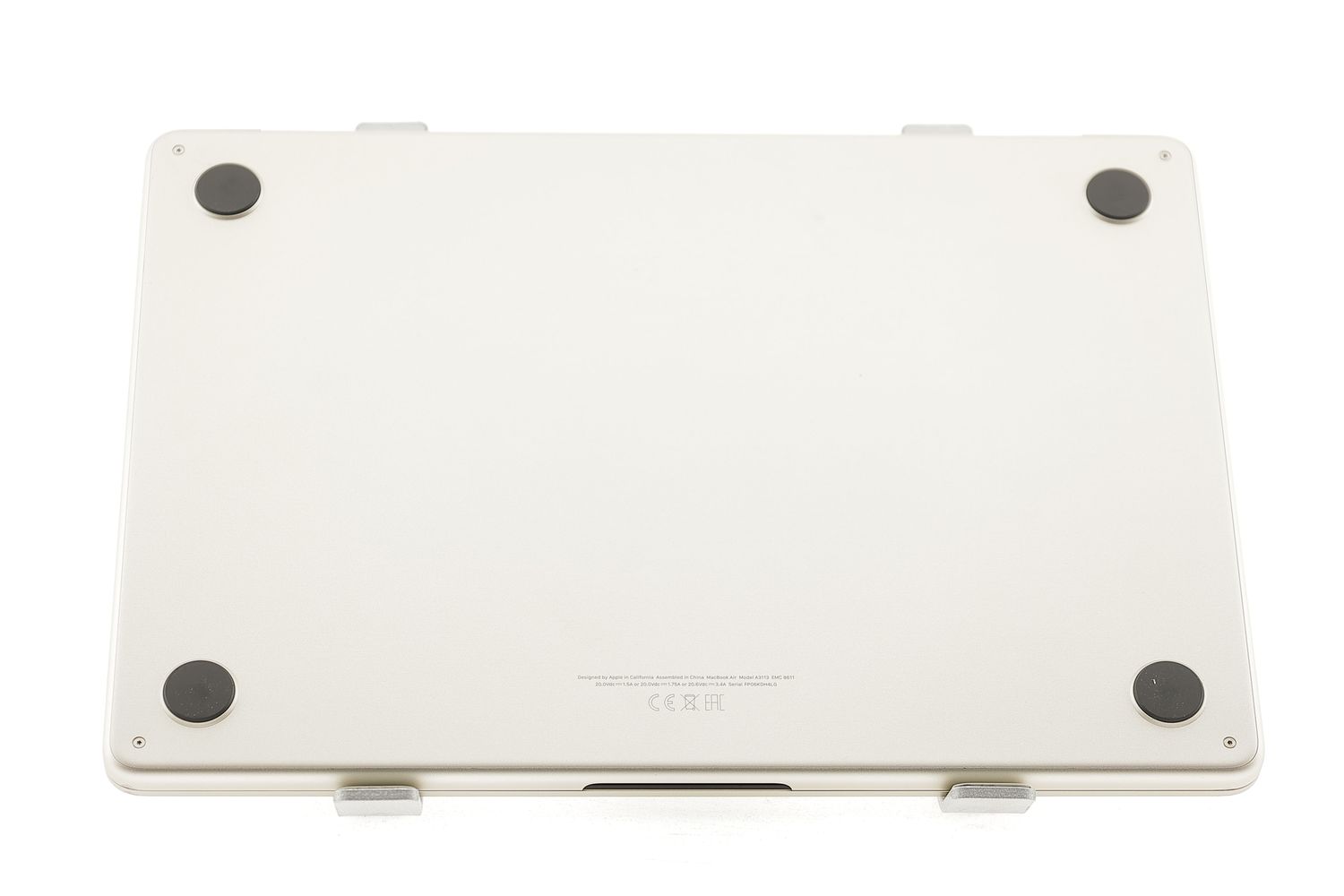 Apple MacBook Air 13″ 2024, M3 8 Cores, 8 GB, 8 core GPU 256 GB Starlight - Újszerű