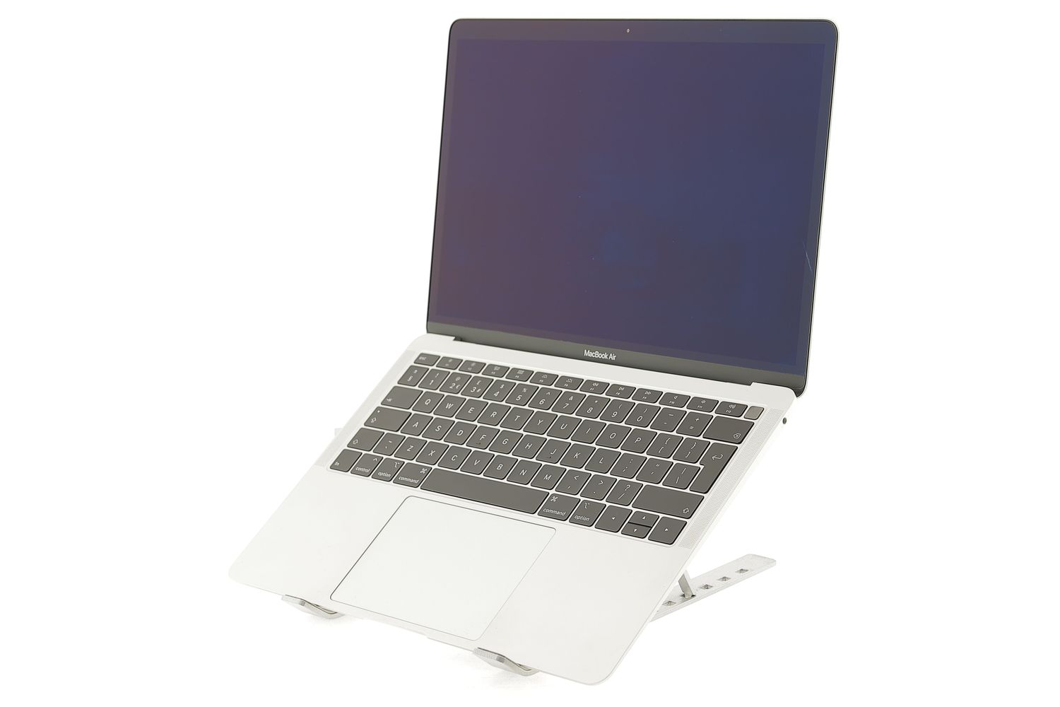 Apple MacBook Air 13″ 2018, i5 1.6 GHz, 8 GB, Intel UHD Graphics 617 128 GB Silver - Като нов