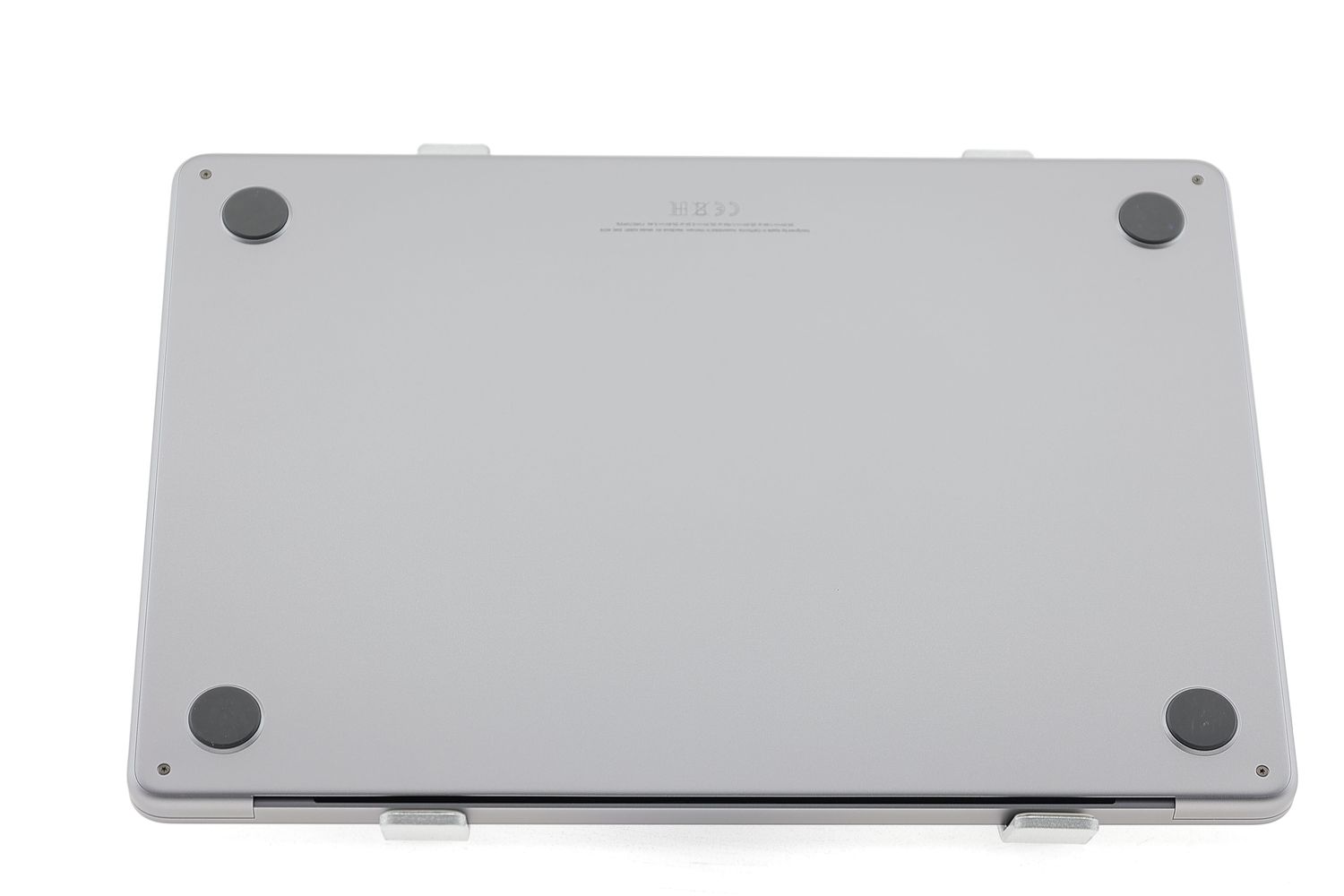 Apple MacBook Air 13″ 2022, M2 8 Cores, 16 GB, 8 core GPU 256 GB Space Gray - Újszerű