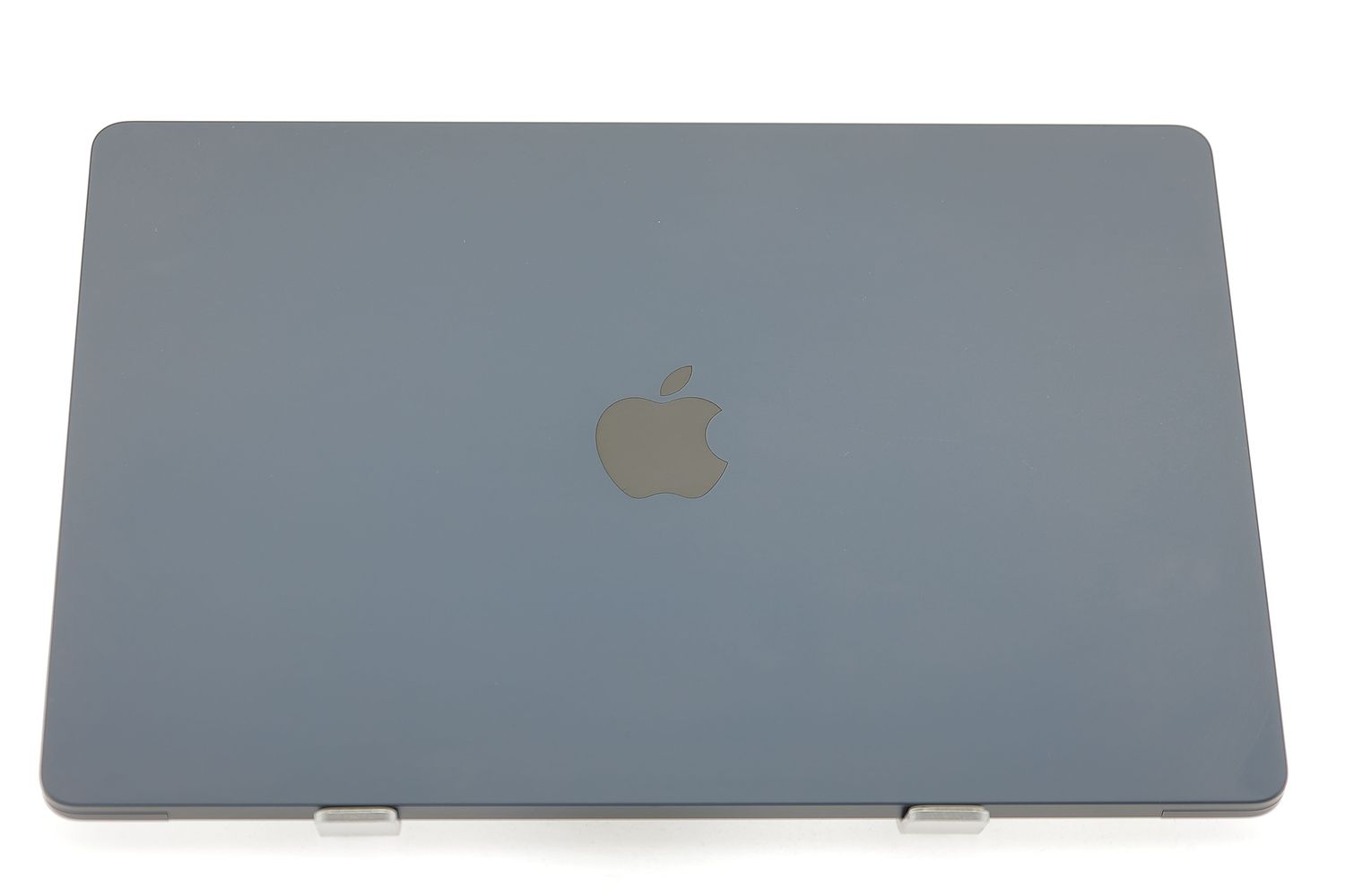 Apple MacBook Air 15″ 2023, M2 8 Cores, 8 GB, 10 core GPU 256 GB Midnight - Újszerű