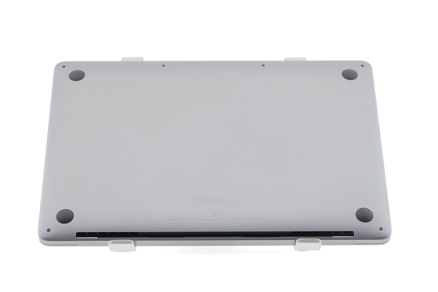 Apple MacBook Pro 13″ Touch Bar 2020, i5 1.4 GHz, 16 GB, Intel Iris Plus Graphics 645 256 GB Space Gray - Отлично