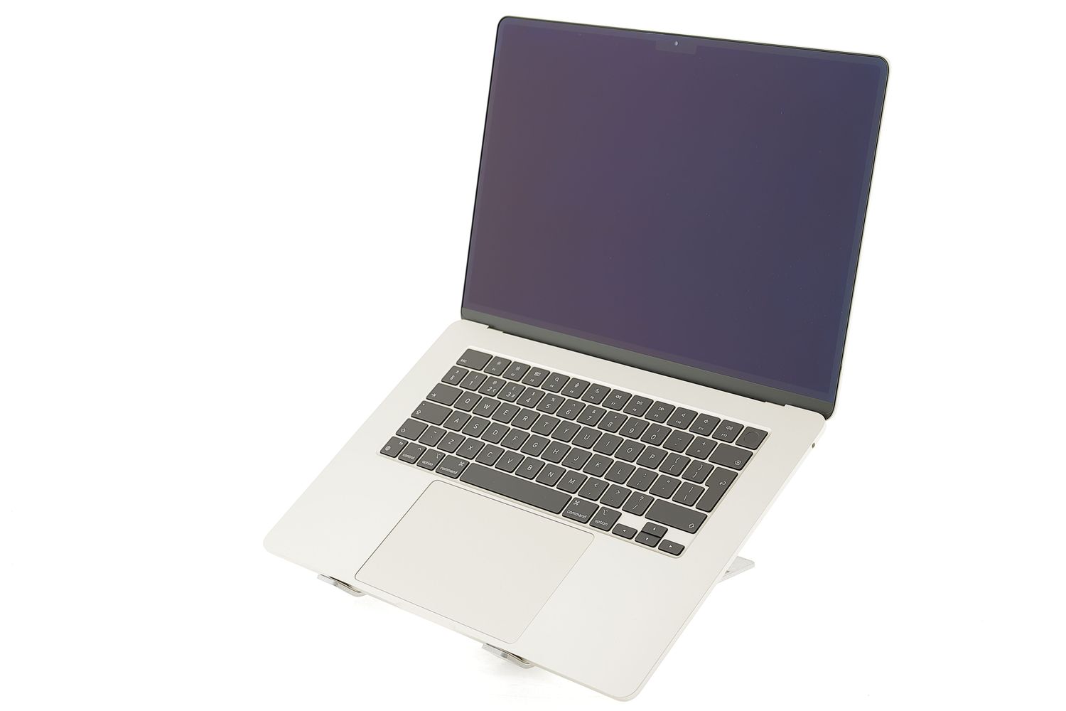 Apple MacBook Air 15″ 2023, M2 8 Cores, 8 GB, 10 core GPU 256 GB Starlight - Ca nou