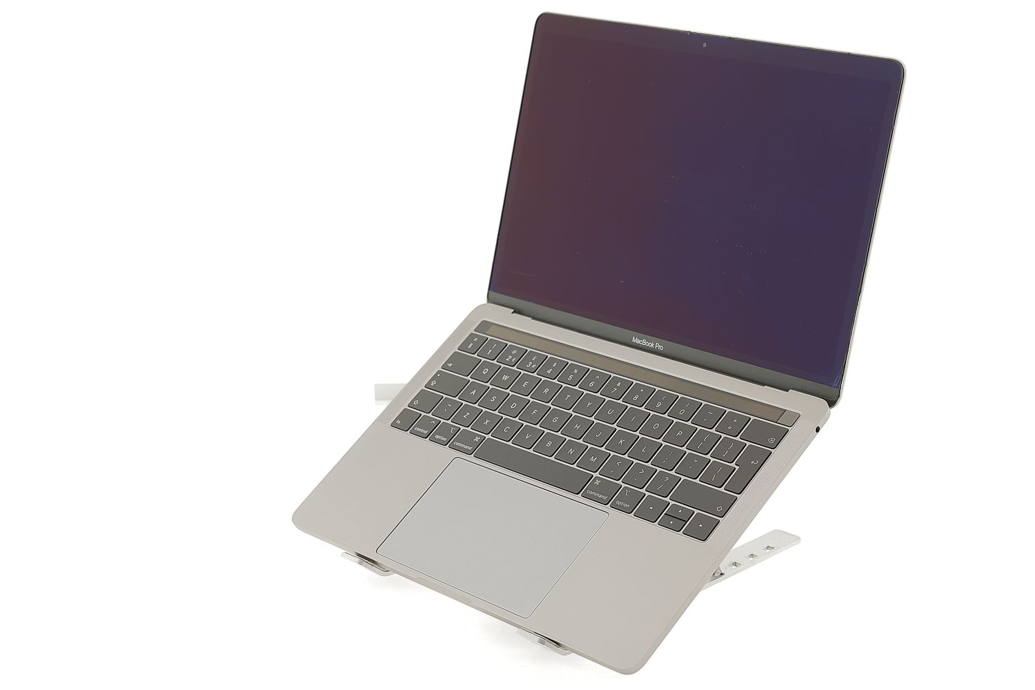 Apple MacBook Pro 13″ Touch Bar 2019, i5 1.4 GHz, 8 GB, Iris Plus Graphics 645 128 GB Space Gray - Foarte bun