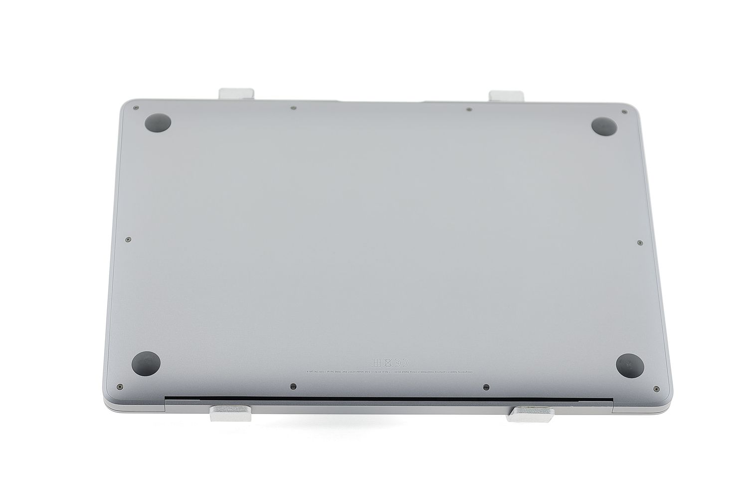 Apple MacBook Air 13″ 2020, M1 8 Cores, 8 GB, 7 core GPU 256 GB Space Gray - Kiváló