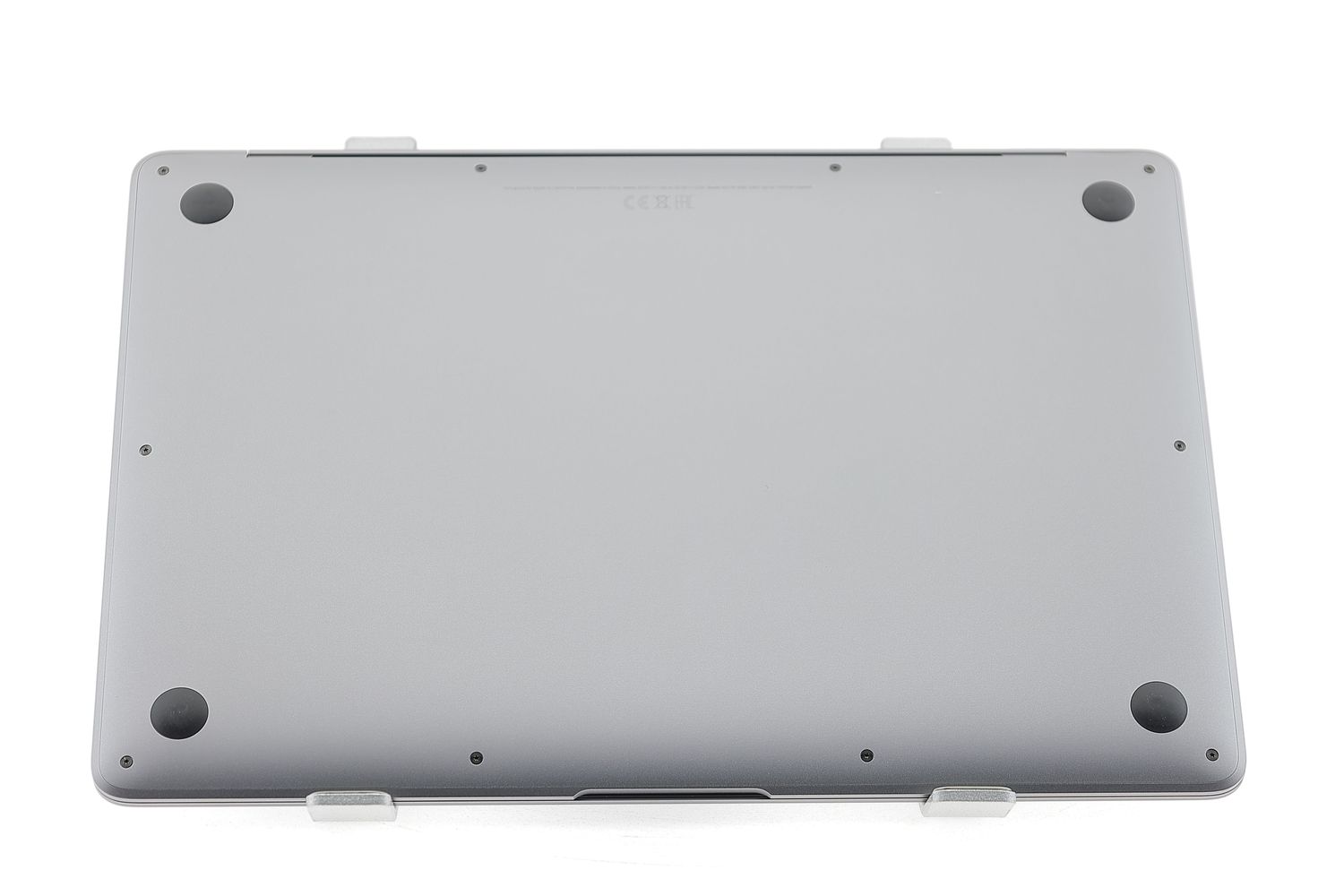 Apple MacBook Air 13″ 2020, i3 1.1 GHz, 8 GB, Intel Iris Plus 256 GB Space Gray