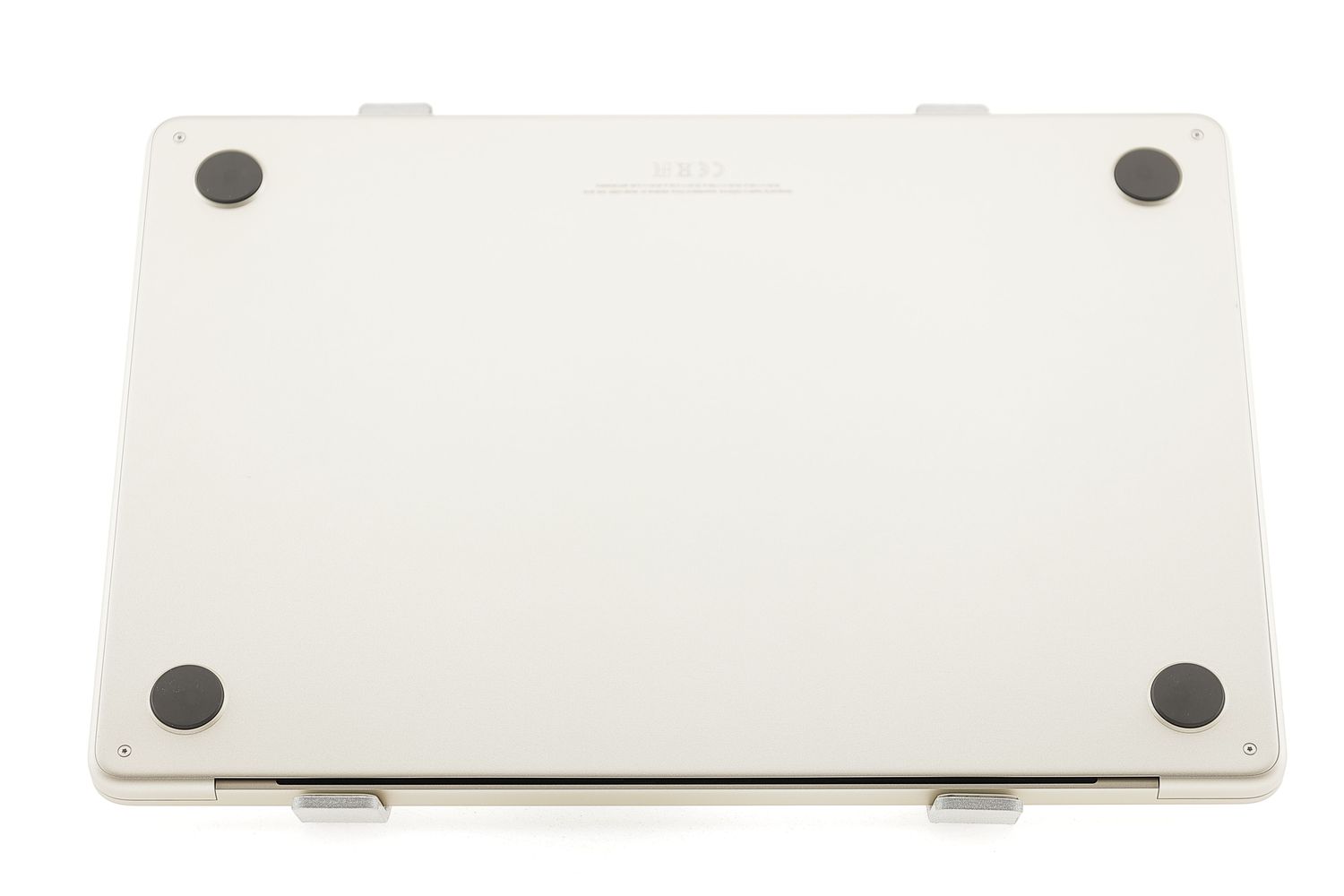 Apple MacBook Air 13″ 2022, M2 8 Cores, 16 GB, 8 core GPU 256 GB Starlight - Újszerű