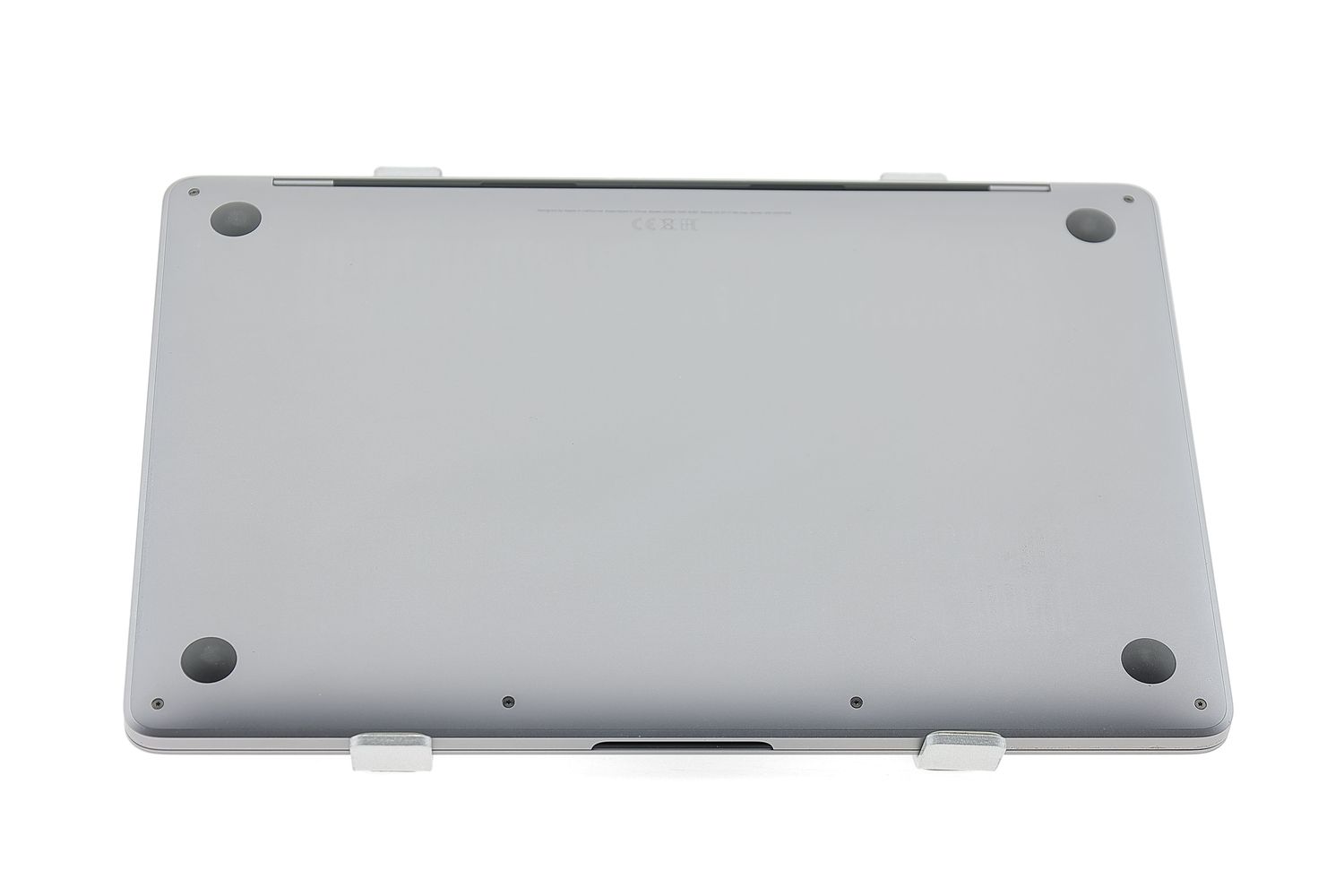 Apple MacBook Pro 13″ 2022, M2 8 Cores, 8 GB, 10 core GPU 256 GB Space Gray - Kiváló