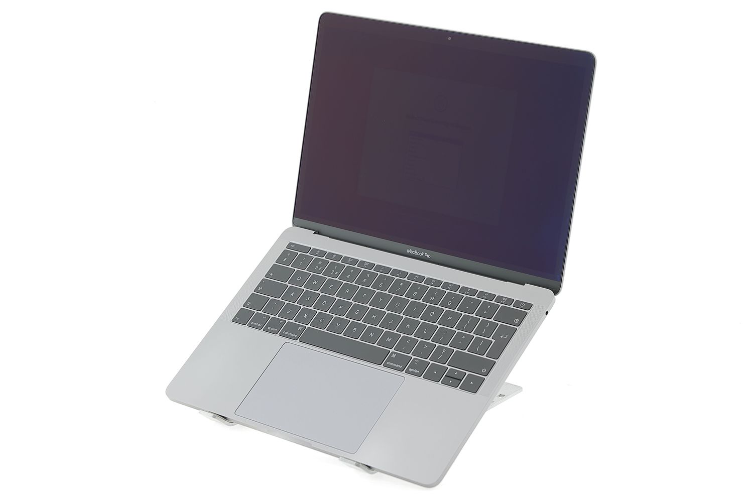 Apple MacBook Pro 13″ 2017, i5 2.3 GHz, 8 GB, Intel Iris Plus Graphics 640 128 GB Space Gray - Ca nou