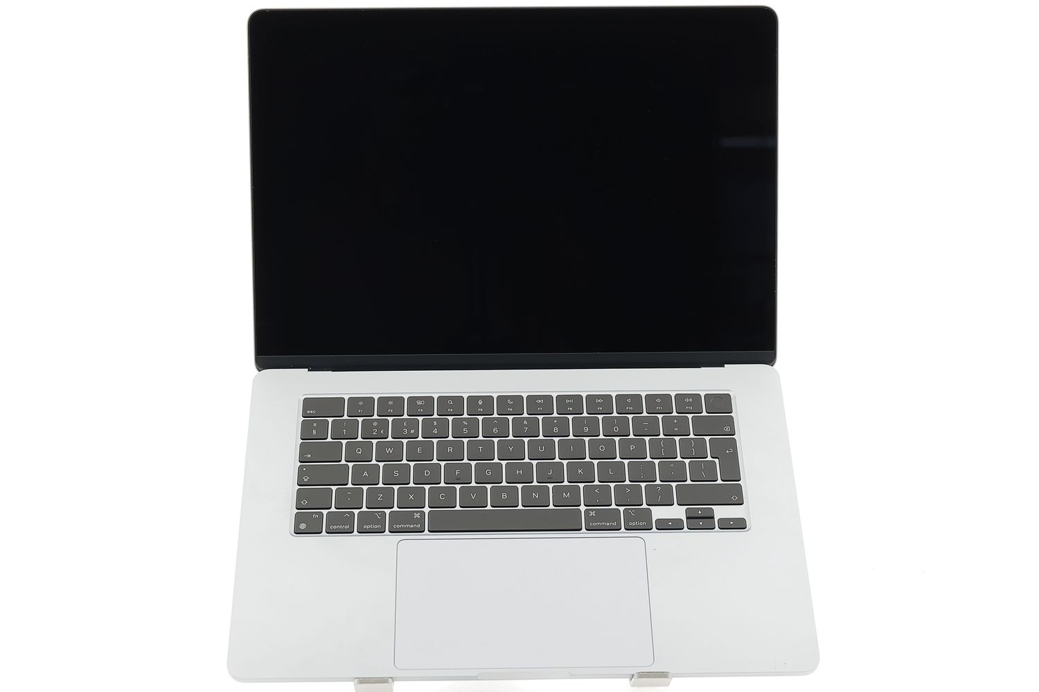 Apple MacBook Air 15″ 2025, M4 10 Cores, 16 GB, 10 core GPU 256 GB Sky Blue - Újszerű