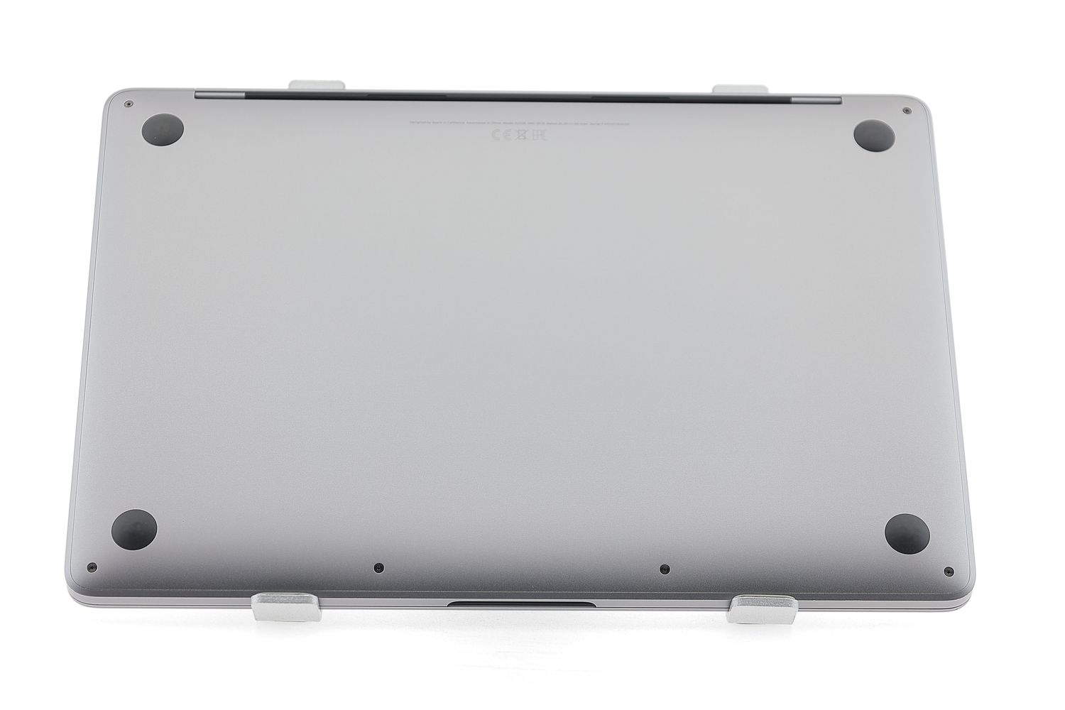 Apple MacBook Pro 13″ 2020, M1 8 Cores, 8 GB, 8 core GPU 256 GB Space Gray - Excelent