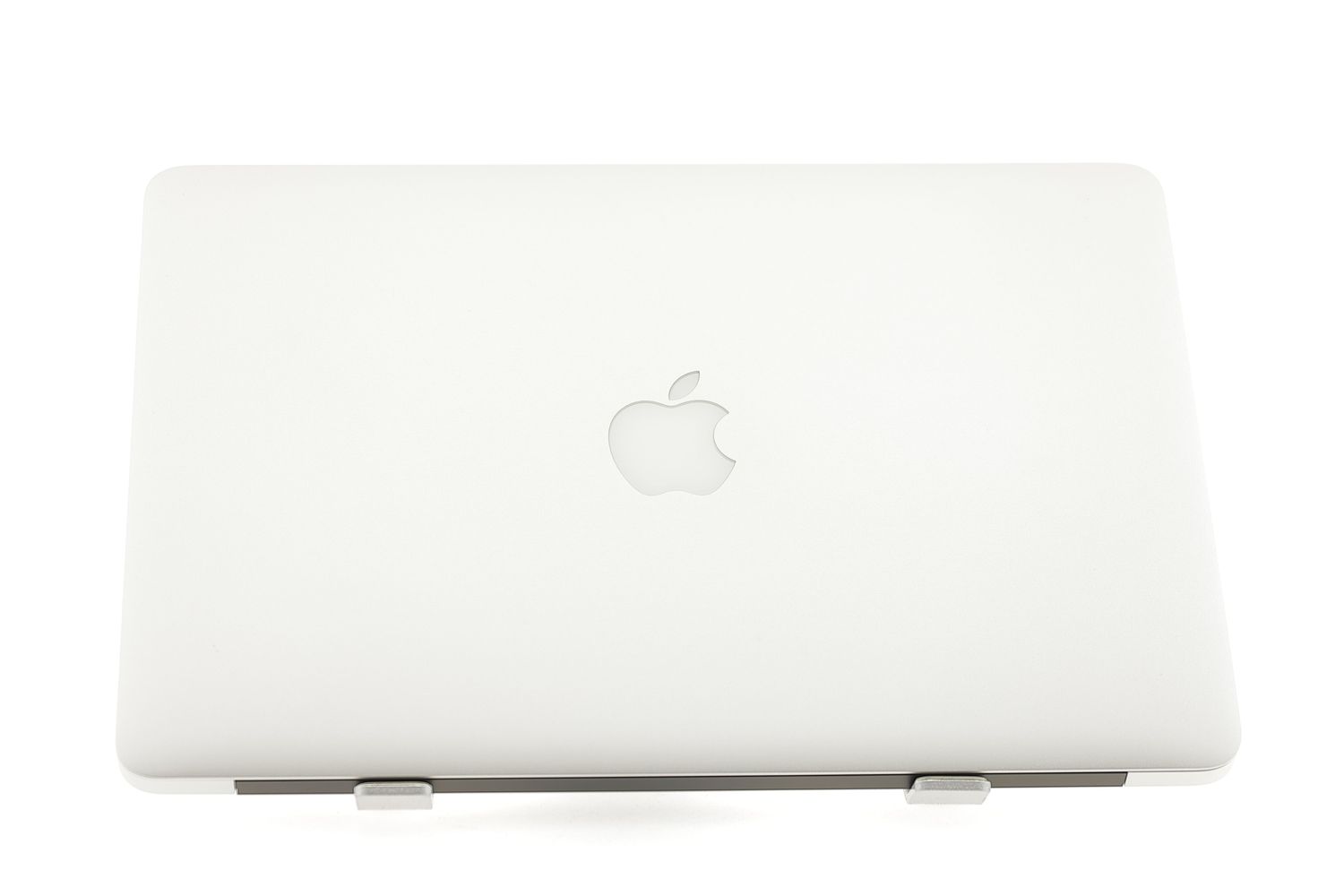 Apple MacBook Air 13″ 2017, i5 1.8 GHz, 8 GB, HD Graphics 6000 256 GB Silver - Kiváló