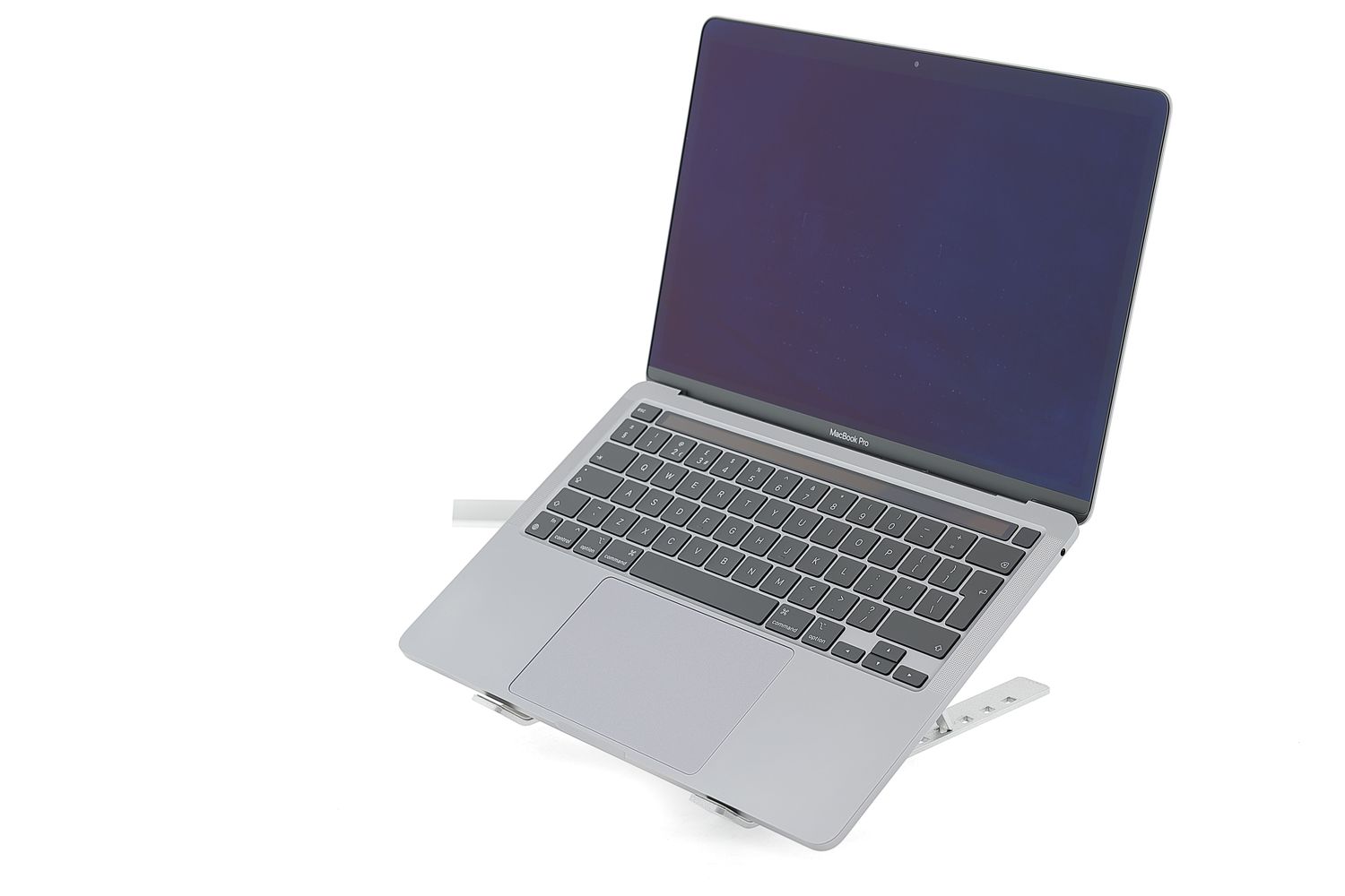 Apple MacBook Pro 13″ 2020, M1 8 Cores, 8 GB, 8 core GPU 512 GB Space Gray - Много добро
