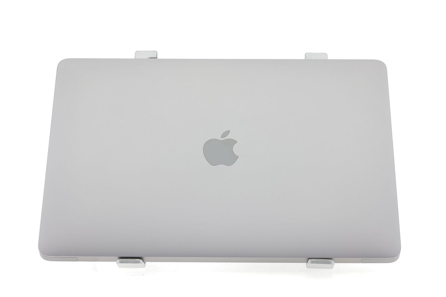 Apple MacBook Air 13″ 2020, M1 8 Cores, 8 GB, 7 core GPU 256 GB Space Gray - Nagyon jó