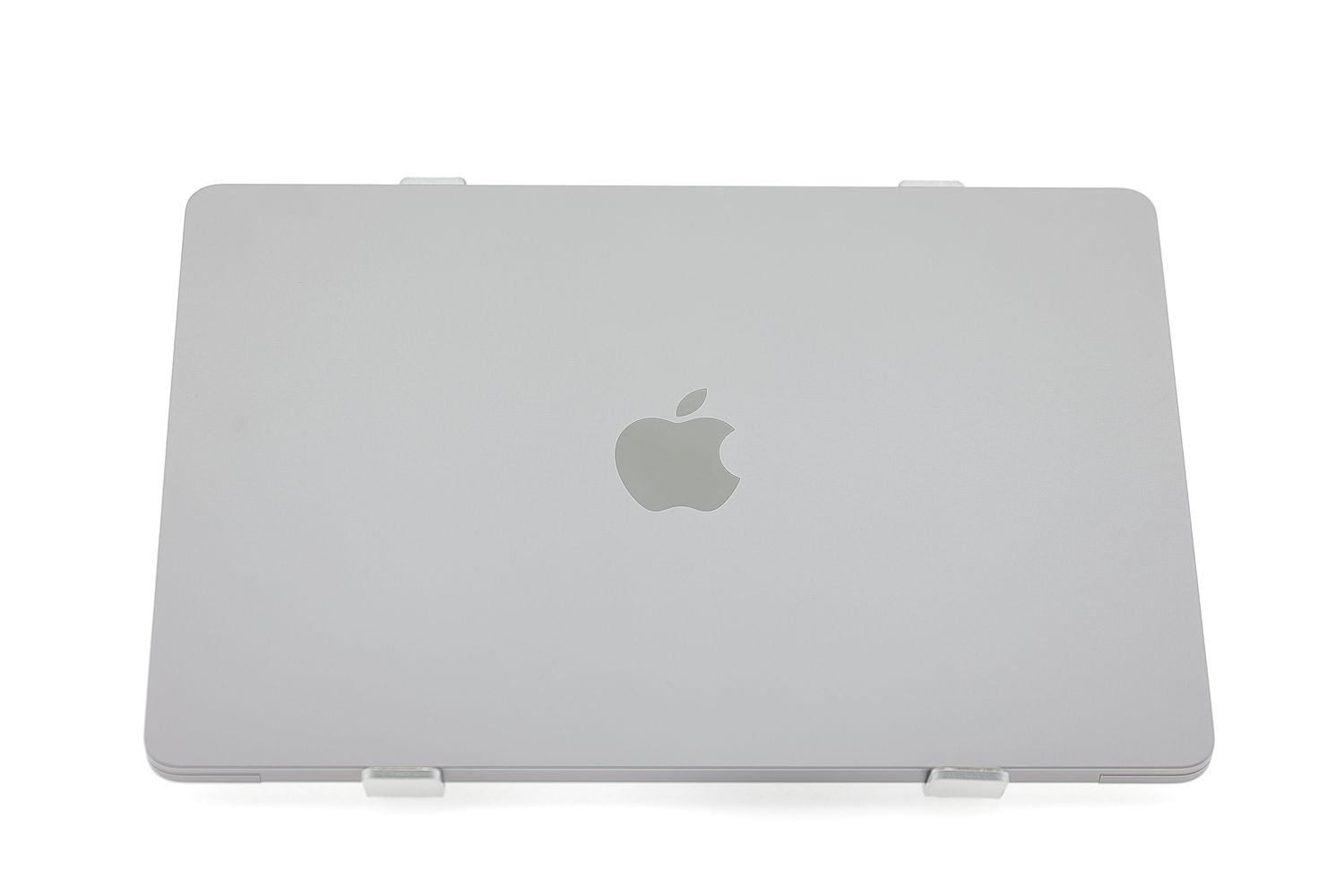Apple MacBook Air 13″ 2022, M2 8 Cores, 8 GB, 8 core GPU 256 GB Space Gray - Като нов