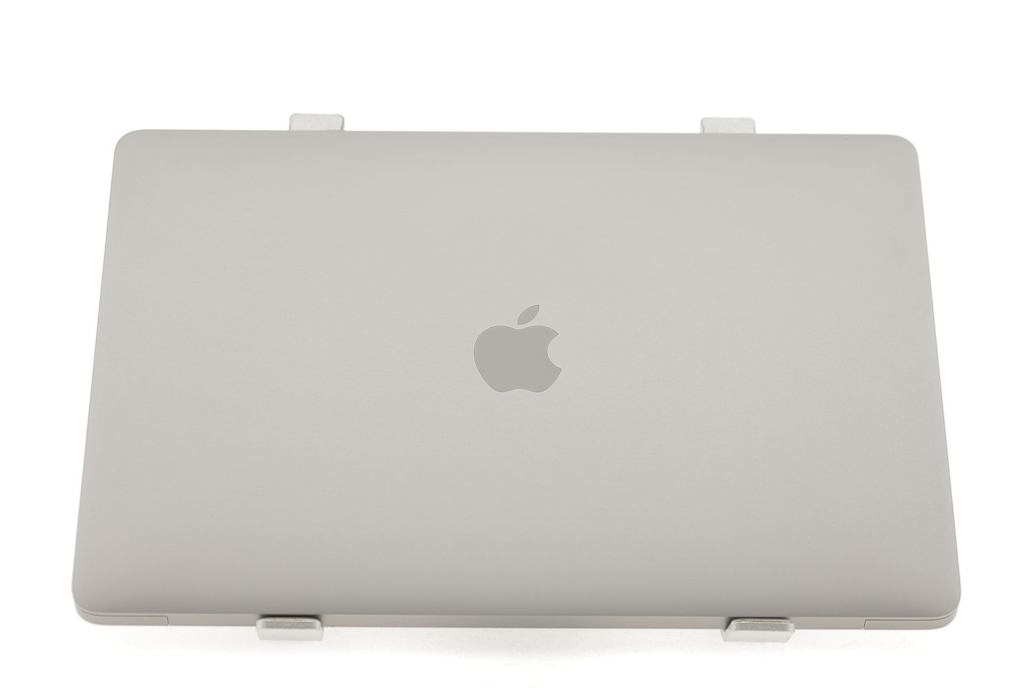 Apple MacBook Air 13″ 2020, i5 1.1 GHz, 8 GB, Intel Iris Plus 512 GB Space Gray - Като нов