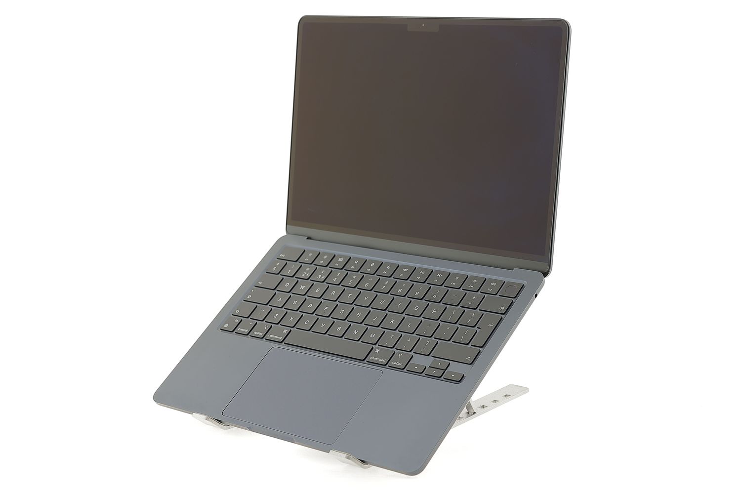 Apple MacBook Air 13″ 2022, M2 8 Cores, 8 GB, 10 core GPU 256 GB Midnight - Ca nou