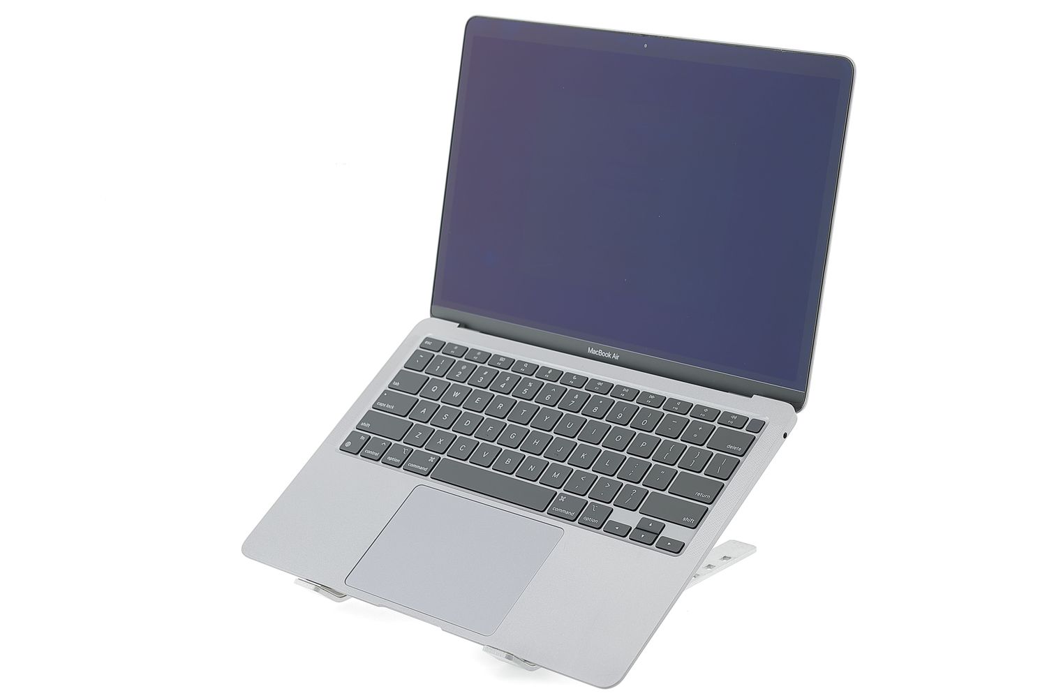 Apple MacBook Air 13″ 2020, i3 1.1 GHz, 8 GB, Intel Iris Plus 256 GB Space Gray - Bun